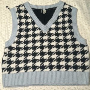 Vest sweater very soft